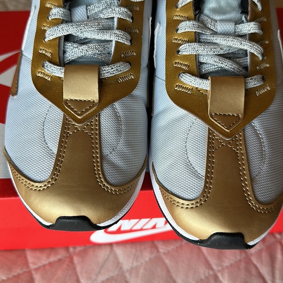 Nike Air Max Pre day Shoe - Picture 7 of 7